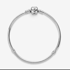 Pandora snake chain barrel closure